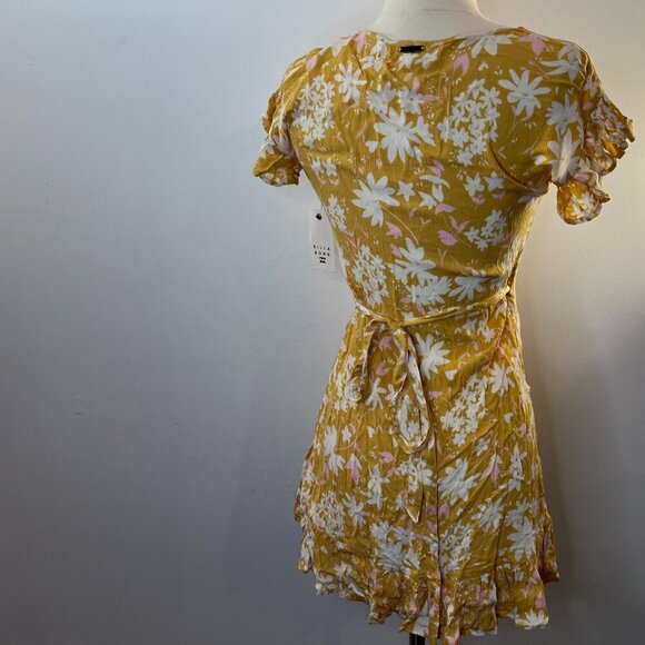 Billalong Women's Yellow Floral Wrap and Roll Dress - Size XS - NWT $77.95 - Picture 6 of 7